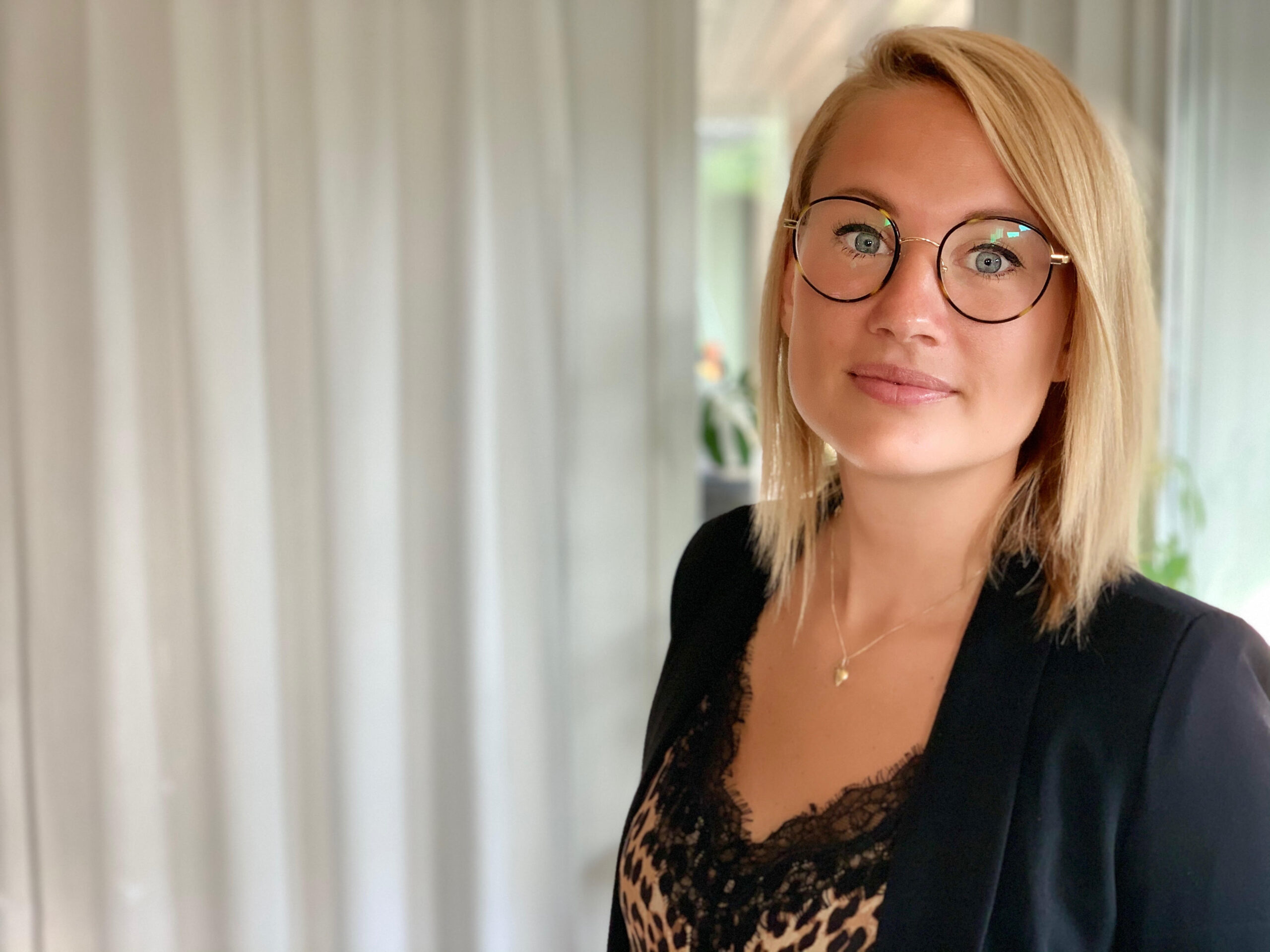 Angelina Lindell studerar paralegal